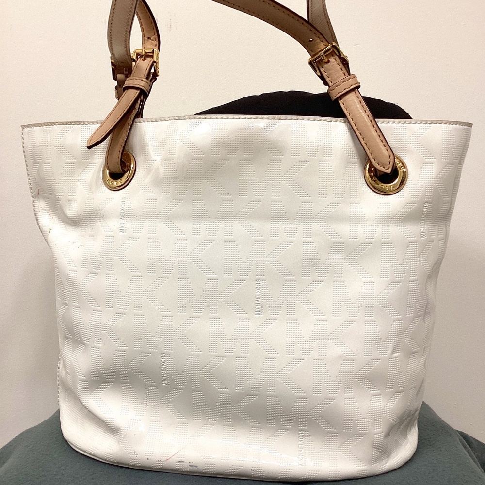 White Michael Kors purse